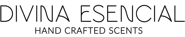 Divina Esencial logo