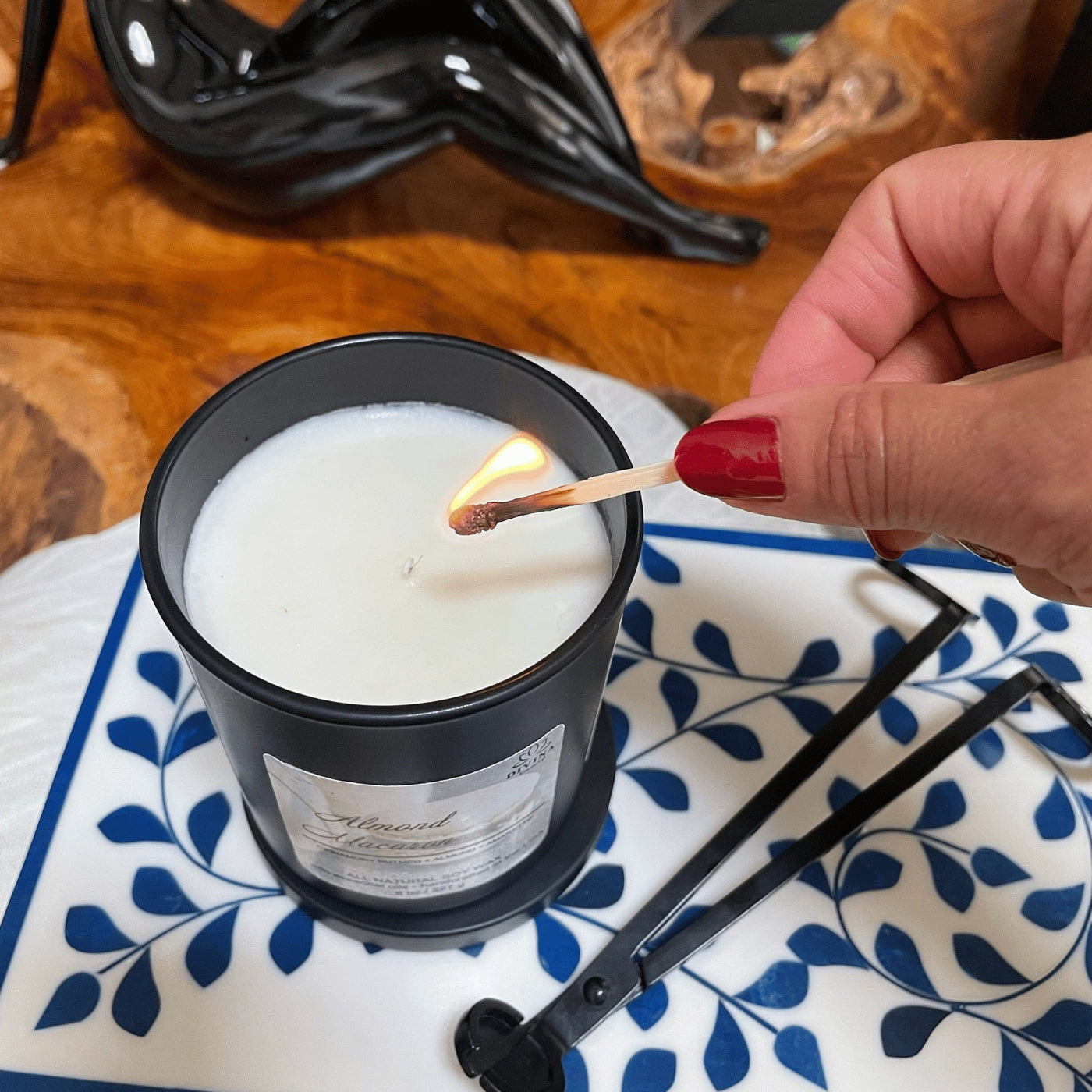 Almond Macaron Single Wick Candle