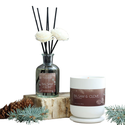 Balsam & Clove Candle & Diffuser Set in white gift box – warm balsam, clove, and cinnamon fragrance for a cozy holiday home